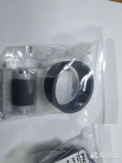 Ролик захвата и отделения комплект Epson L1800