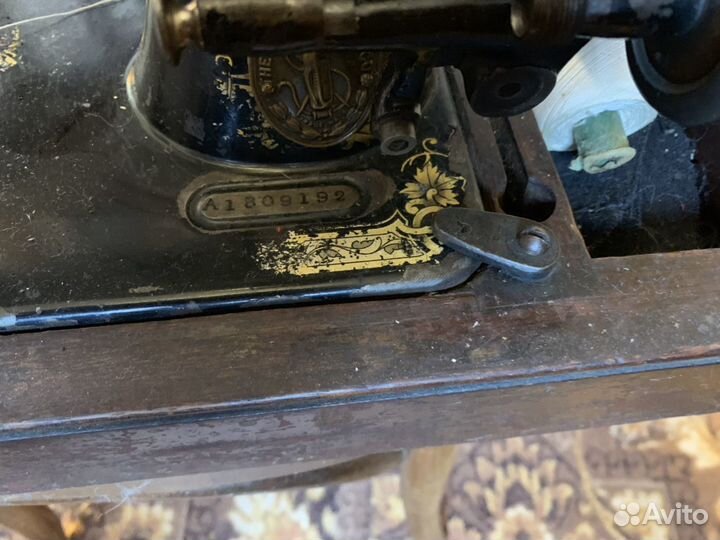 Швейная машинка Singer