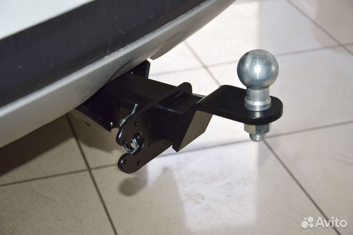 Фаркоп на Hover H3,H5 съёмный квадрат