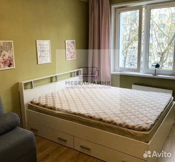 Кровать с ящиками и матрасом 160х20