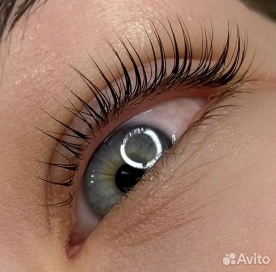 Модель брови ресницы