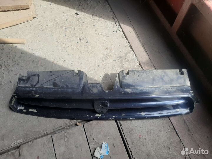 Решетка радиатора subaru legacy BG