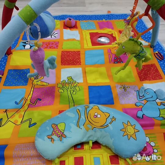 Развивающий коврик