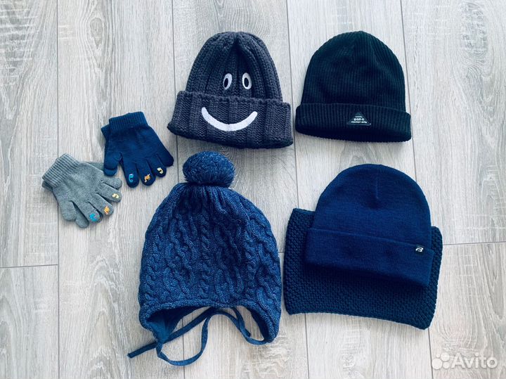 Шапки на мальчика 2-4 г новые и б/у