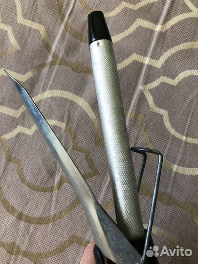 Плойка для завивки волос