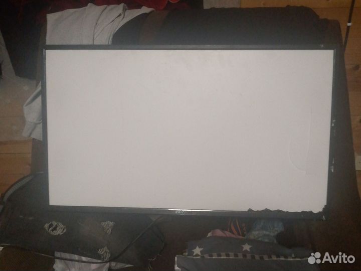 Три телевизора б.у