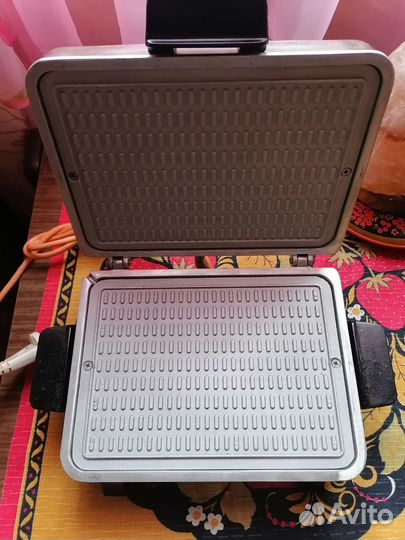 Электровафельница-жаровня. Гриль. Литва