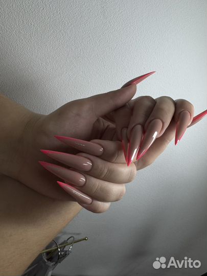 Маникюр, наращивание ногтей