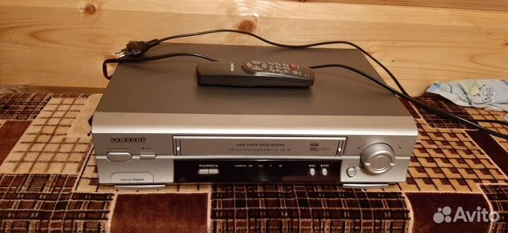 Видеомагнитофон