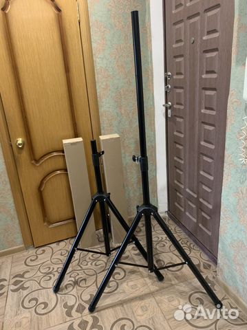 Стойки треноги для колонок