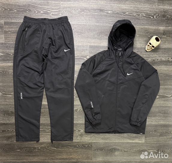 Спортивный костюм мужской Nike