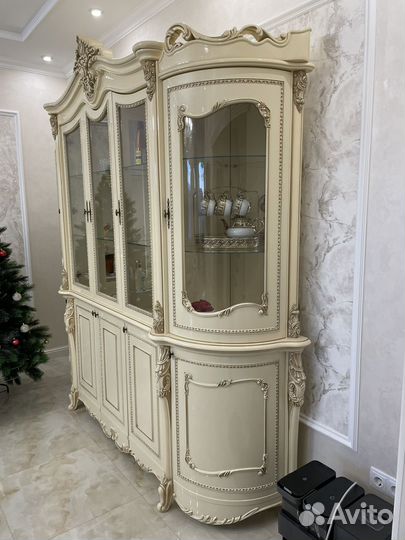 Буфет (Сервант)