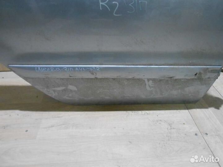 Молдинг задней правой двери Mitsubishi Lancer 9