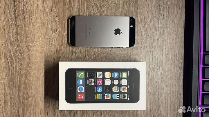 iPhone 5S, 16 ГБ