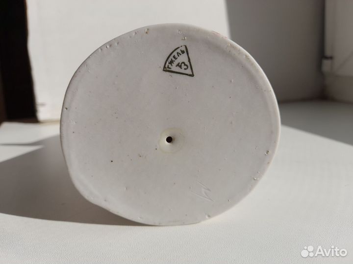 Статуэтка Девушка с цветком