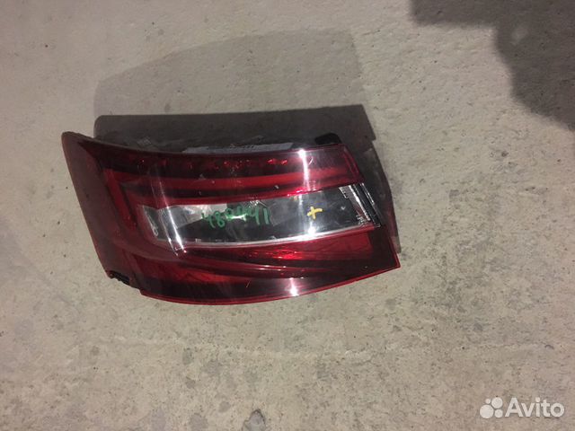 Фонарь со сколом правый Skoda Superb 2018