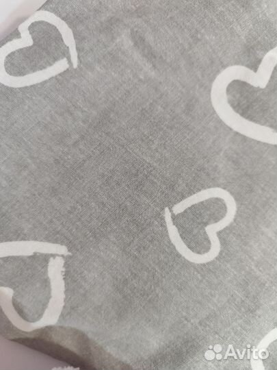 Простынь и наматрасник на резинках