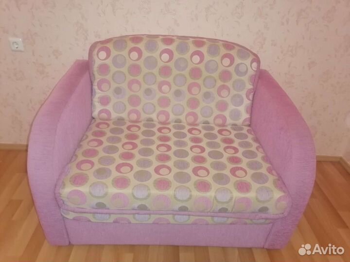 Диван
