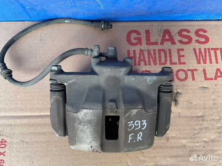 Суппорт передний правый Nissan Maxima A35 VQ35DE