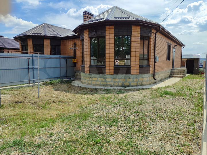 Коттедж 95 м² на участке 3 сот.