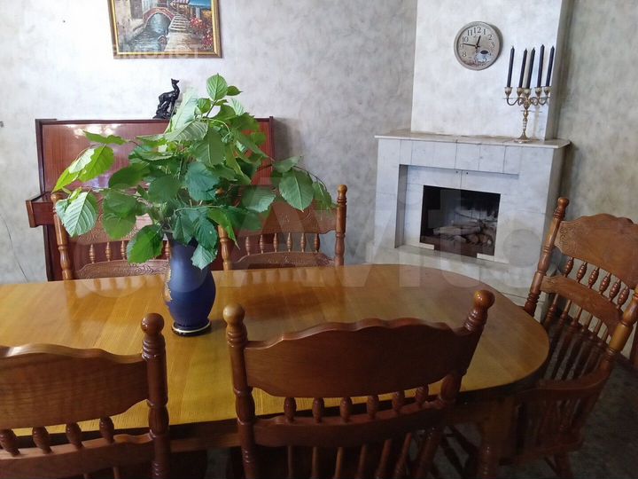 Дом 199 м² на участке 13 сот.