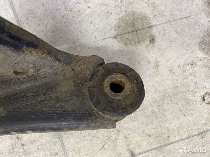 Рычаг задний левый Audi Q7 4L 4.2 BTR