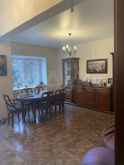 Таунхаус 340 м² на участке 4 сот.