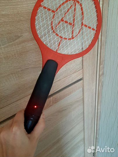 Мухобойка электрическая