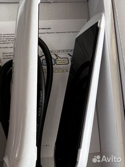 Выпрямитель для волос новый