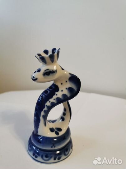 Фигурка змеи гжель