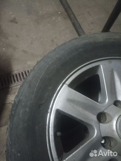 Yokohama A200 235/65 R17 140K