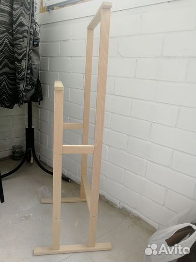 Вешалка для одежды напольная деревянная