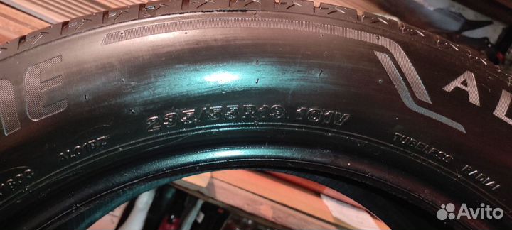 Bridgestone Alenza 001 235/55 R19