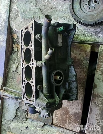 Блок двигателя K4M Renault Scenic 1 1999г