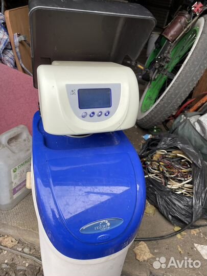 Кабинетный фильтр для воды гейзер + runxin f79