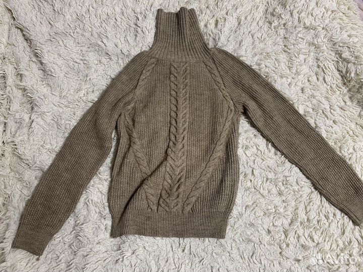 Теплый свитер
