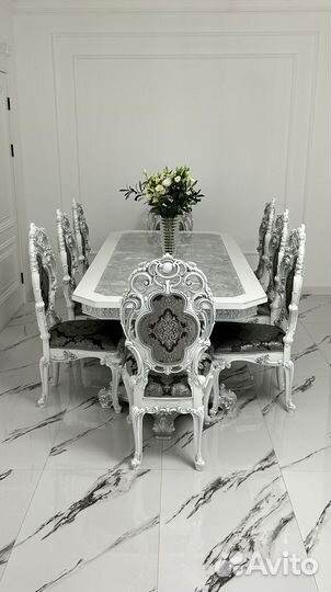 Комплект стол и стулья. В наличии