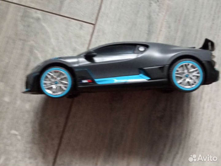 Машинка радио управляемая, Bugatti Divo