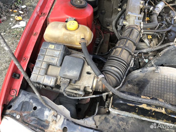 Корпус воздушного фильтра Opel Omega A