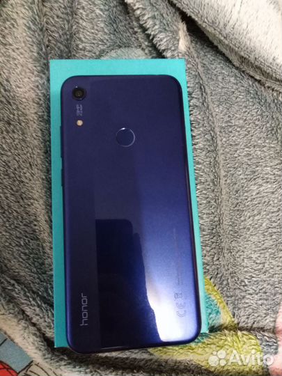 Телефон honor 8а