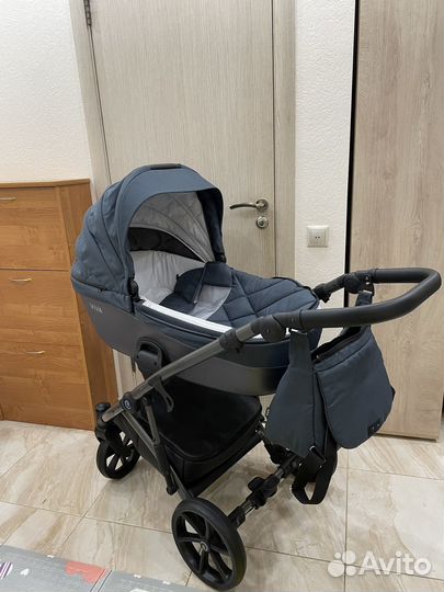 Детская коляска Tutis Viva 4 Luxury 2 в 1