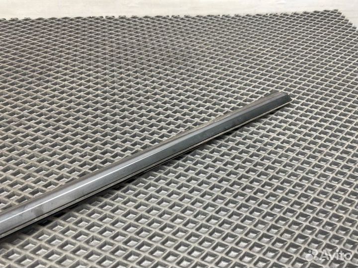 Уплотнитель стекла (бархотка молдинг) передний