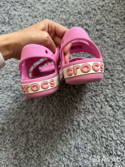 Сандалии Crocs j2