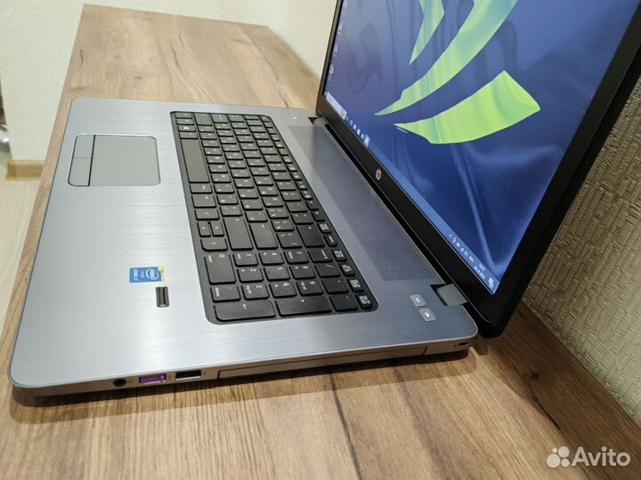 HP i7 / 17.3 дюйма / 8 gb / SSD 256 gb