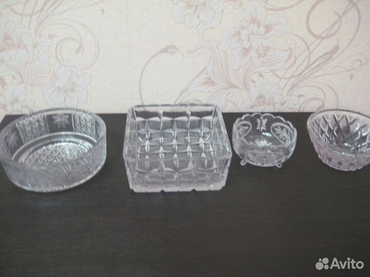 Продам хрустальные вазы