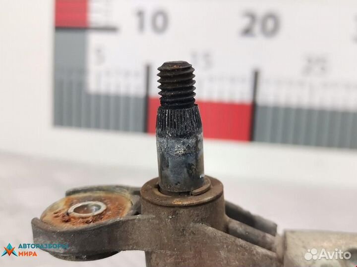 Механизм стеклоочистителя (трапеция дворников)