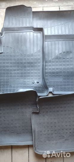 Резиновые коврики на honda accord IX