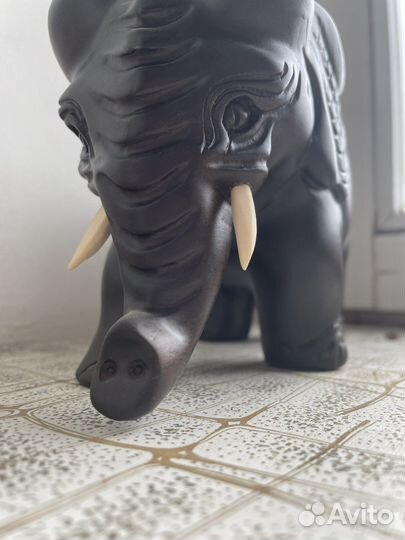 Статуэтка африканский слон