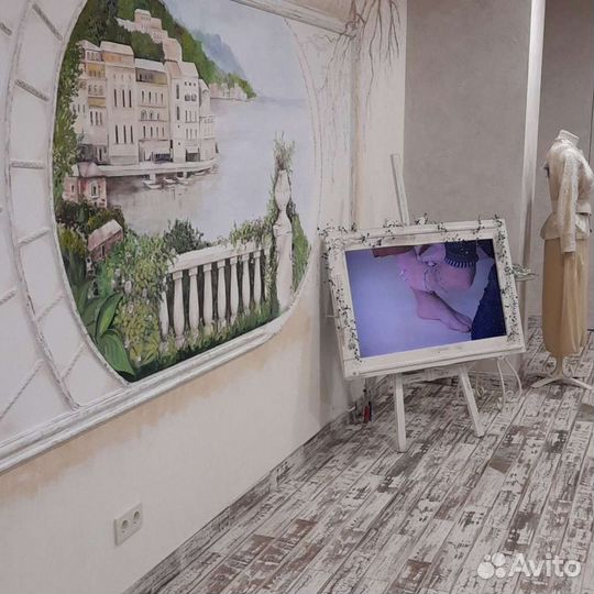 Роспись стен в интерьере, художественные работы лю