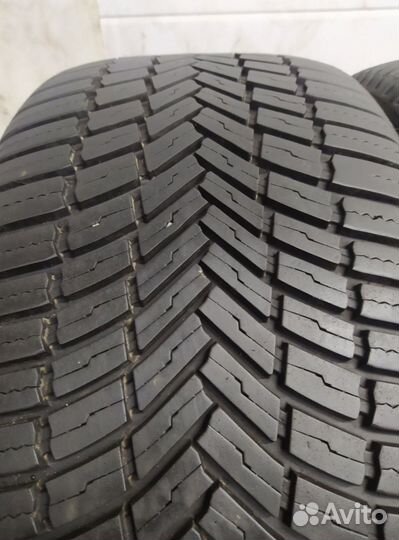 Bridgestone Weather Control A005 255/45 R18 103Y
